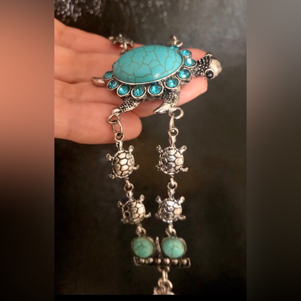 Charm Bracelet Group of Turtles Turquoise Shaped Silver Tone*